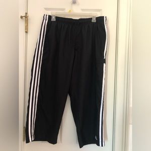 Women’s cropped Adidas athletic pants
